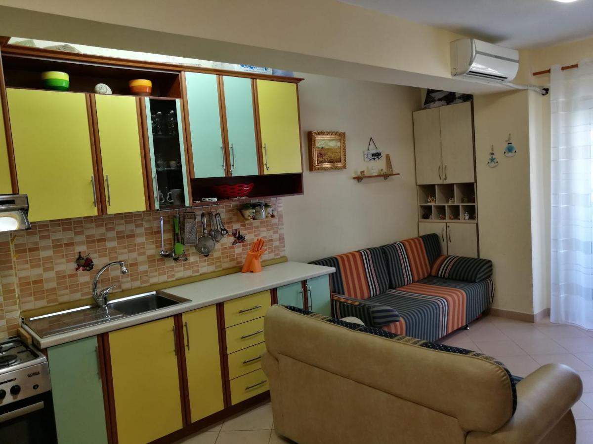 Nada Seaview Apartment Shengjin Bagian luar foto