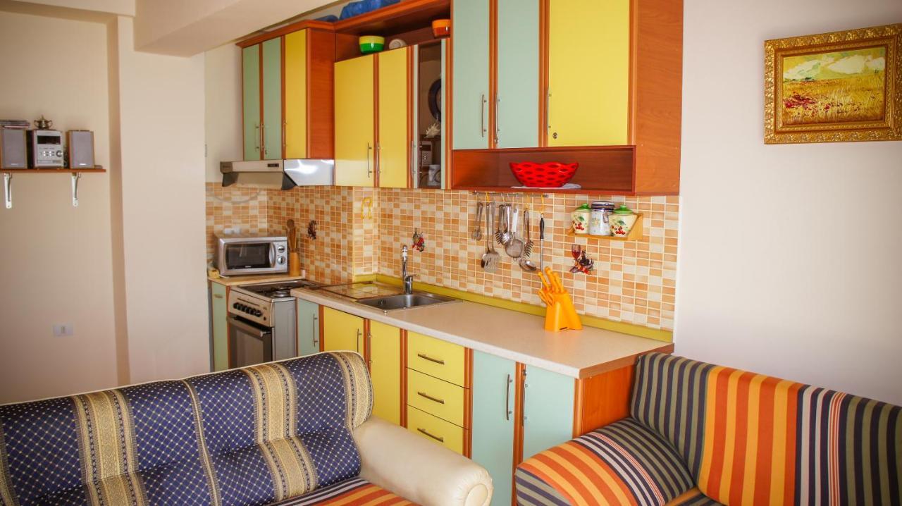 Nada Seaview Apartment Shengjin Bagian luar foto