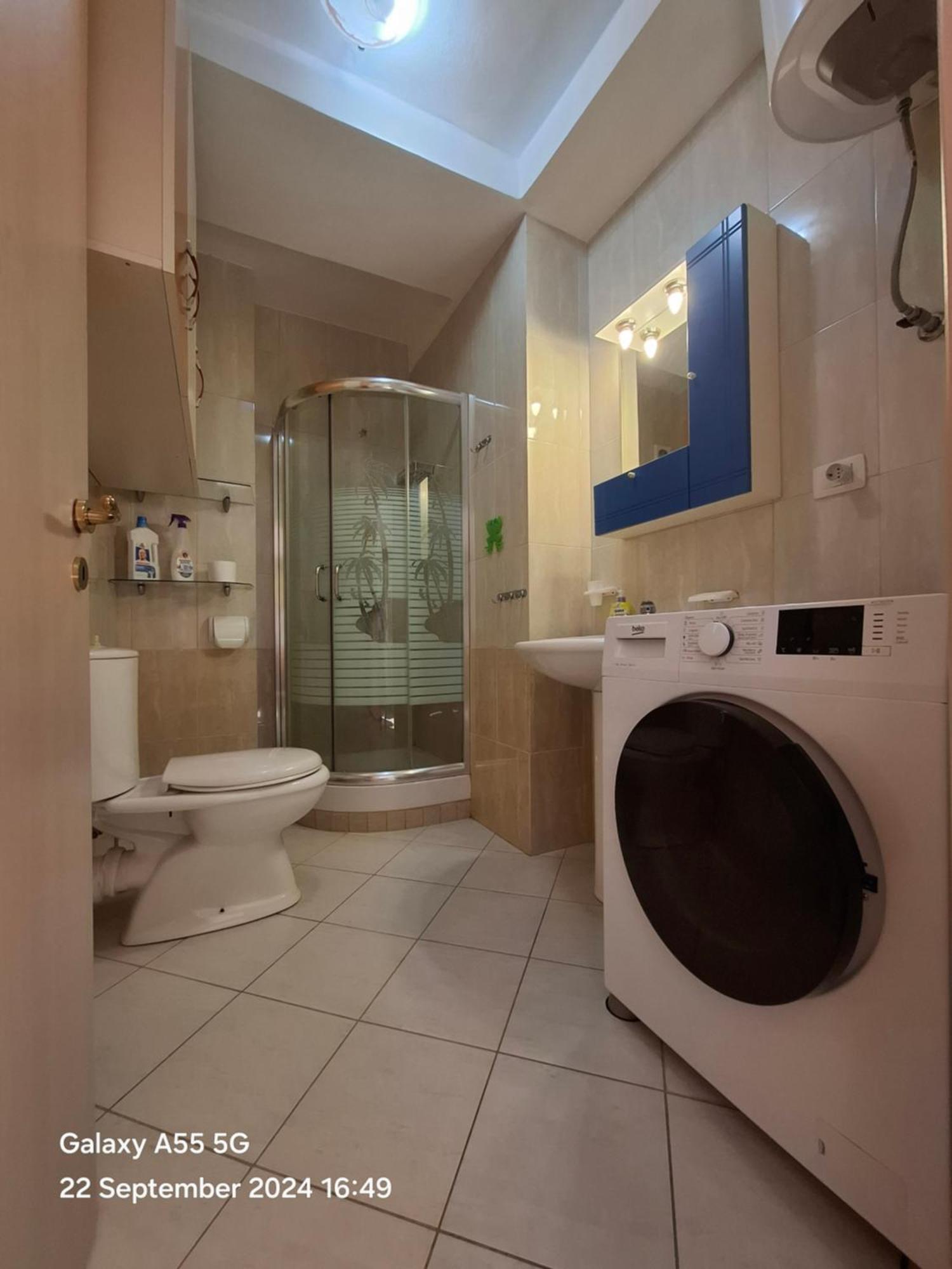 Nada Seaview Apartment Shengjin Bagian luar foto