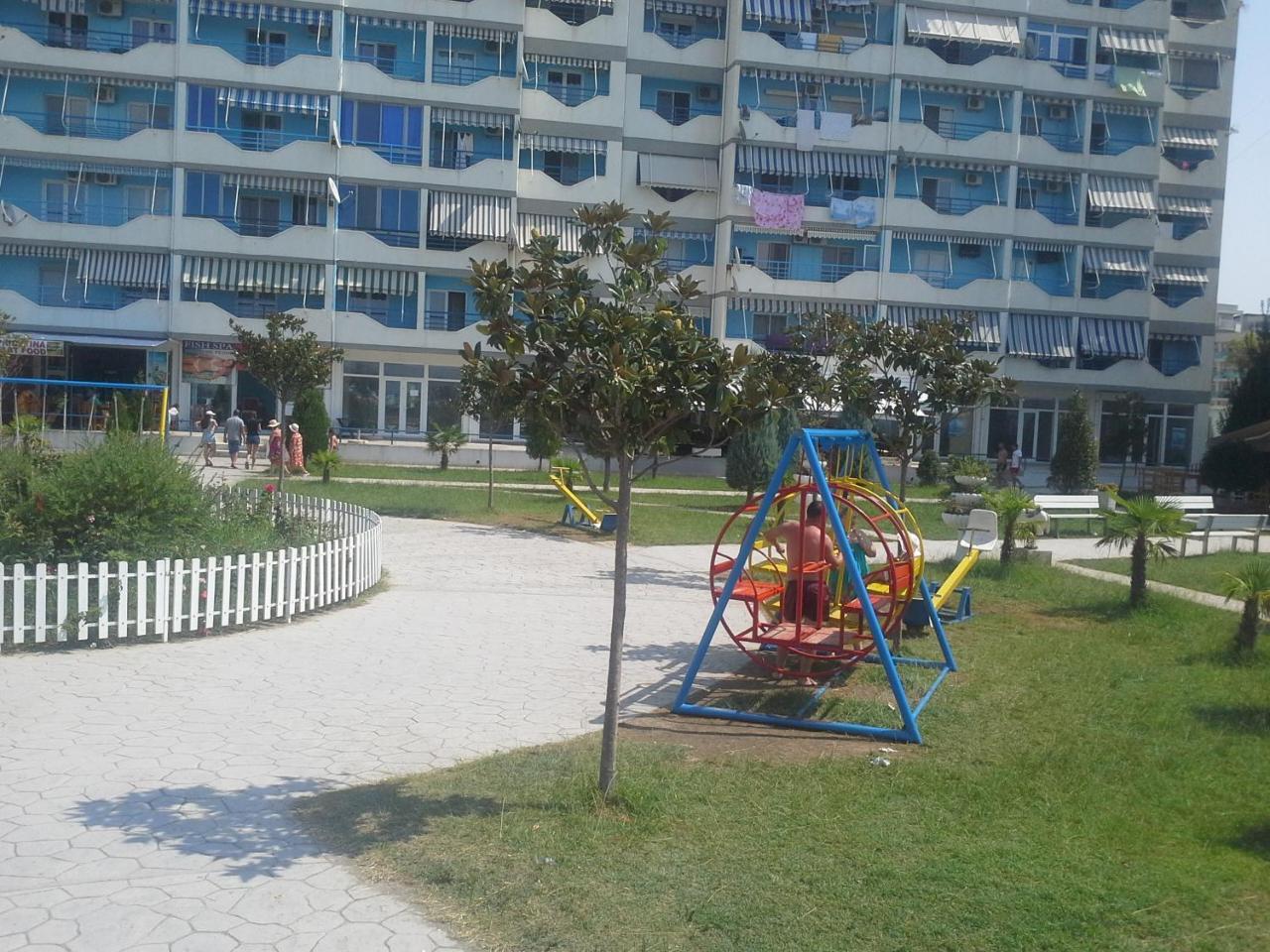 Nada Seaview Apartment Shengjin Bagian luar foto